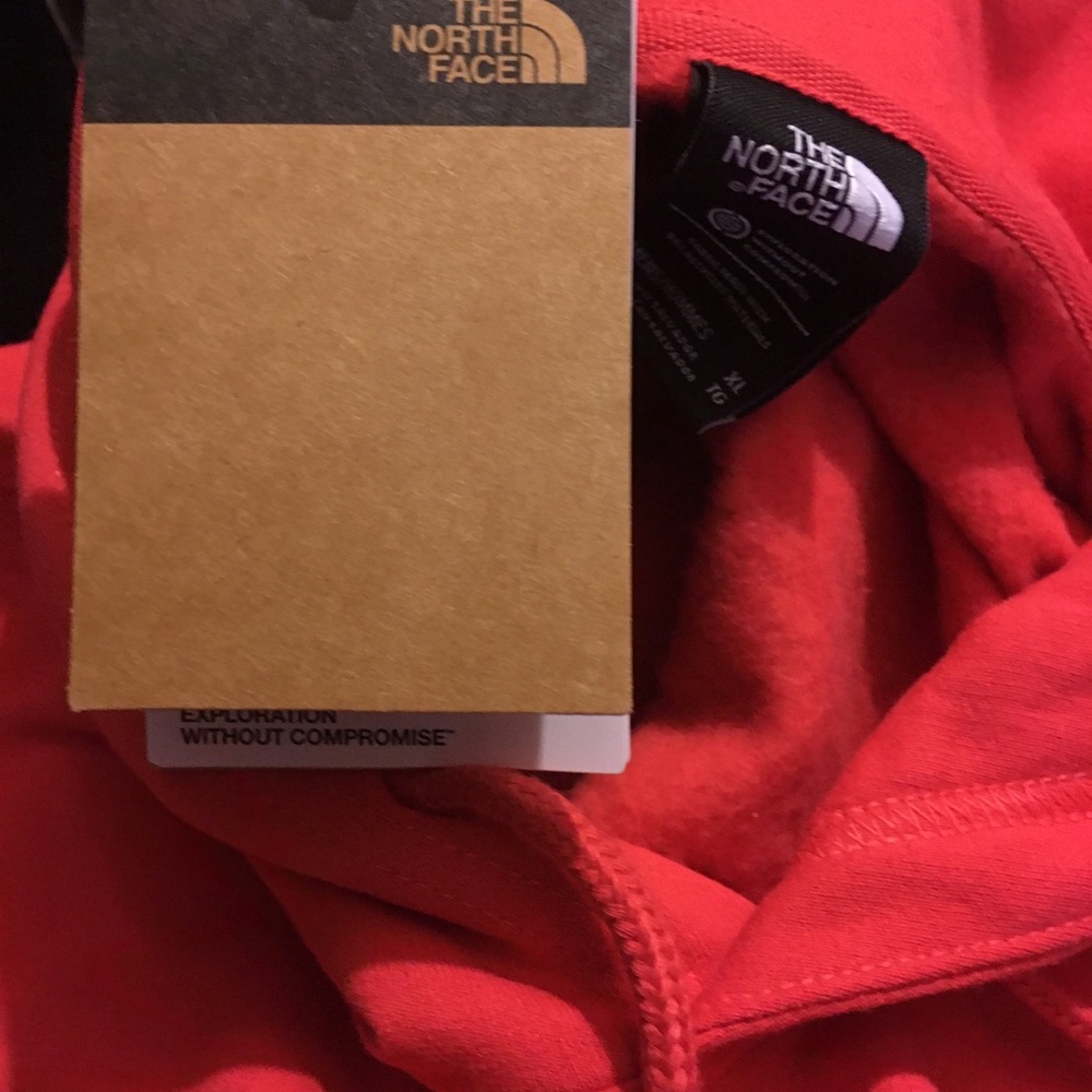 🏈🏈NWT Size X-Large Red The North Face Hoodie Men’s - Picture 5 of 7